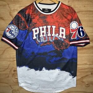 Pro Standard Philadelphia 76ers Men's Large Red White Blue Tshirt Stitched Patch